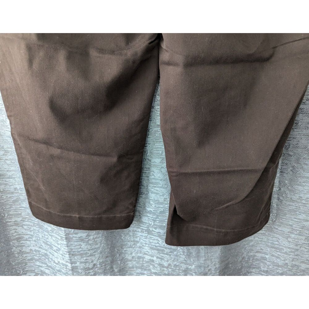 Dockers Crop Women's Pants Chocolate Brown Size 14 Mid Rise Curvy - Picture 3 of 5